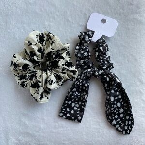Add in bundle for total $15！2 Pcs Hair Scrunchie Set